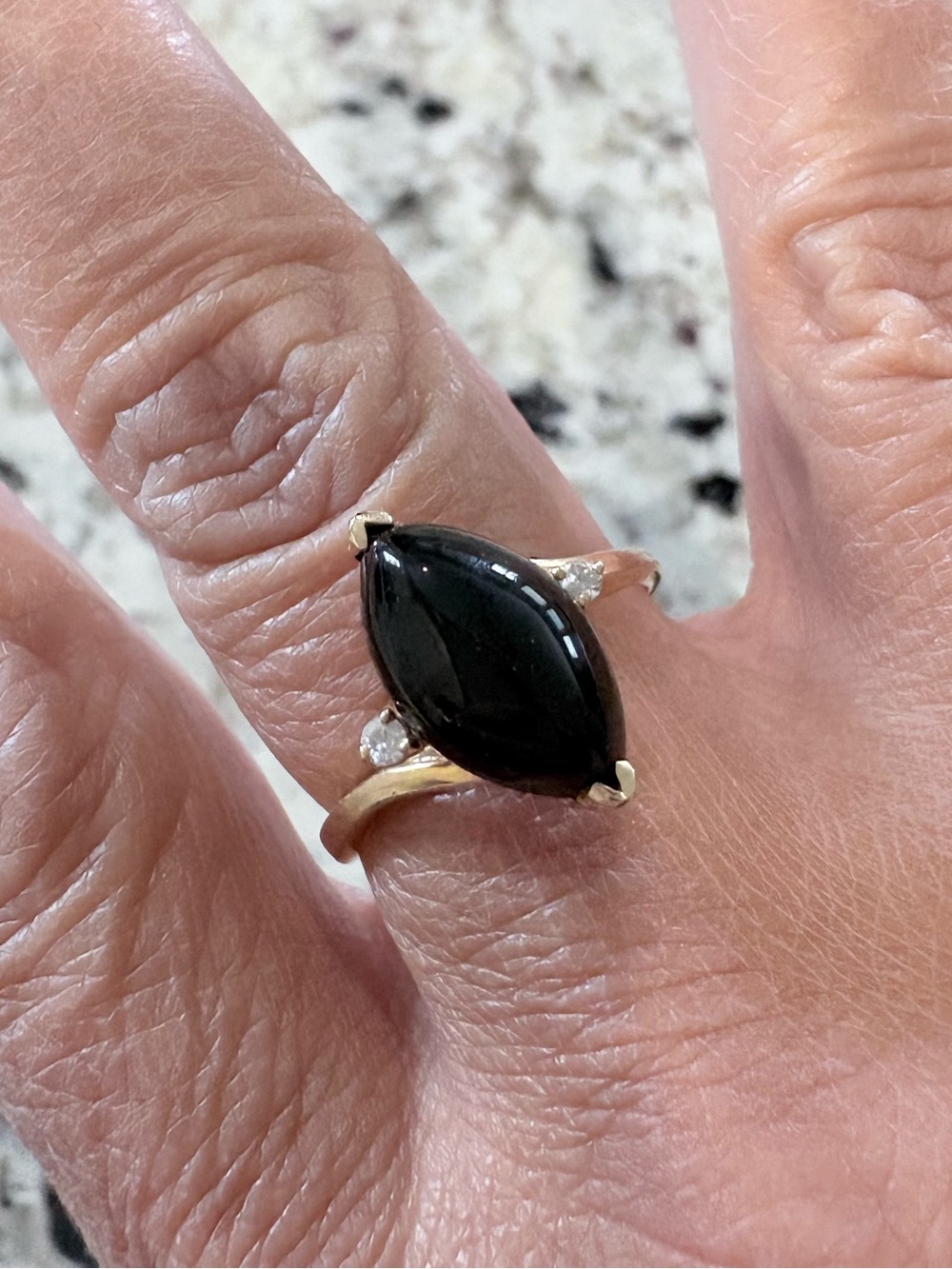 10K solid gold Onyx cabochon ring with diamonds in EXCELLENT condition size 7.75